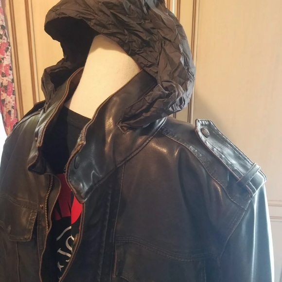 Vintage Retro Levi’s Bomber Jacket - Picture 8 of 14